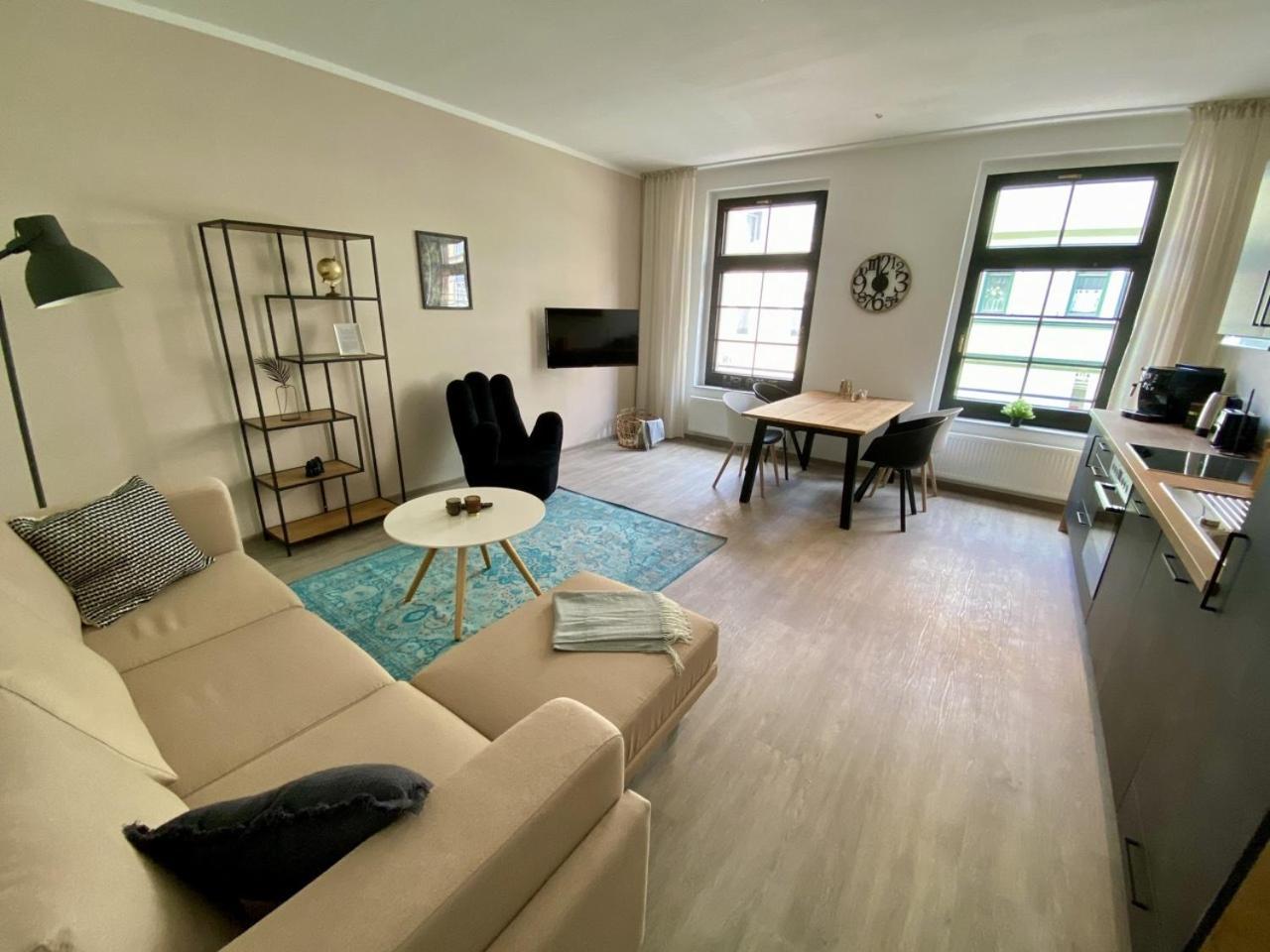 Discovair - Eisenach Karl14 - Vollausgestattete Apartments Mit Netflix In Der Fussgaengerzone 객실 사진