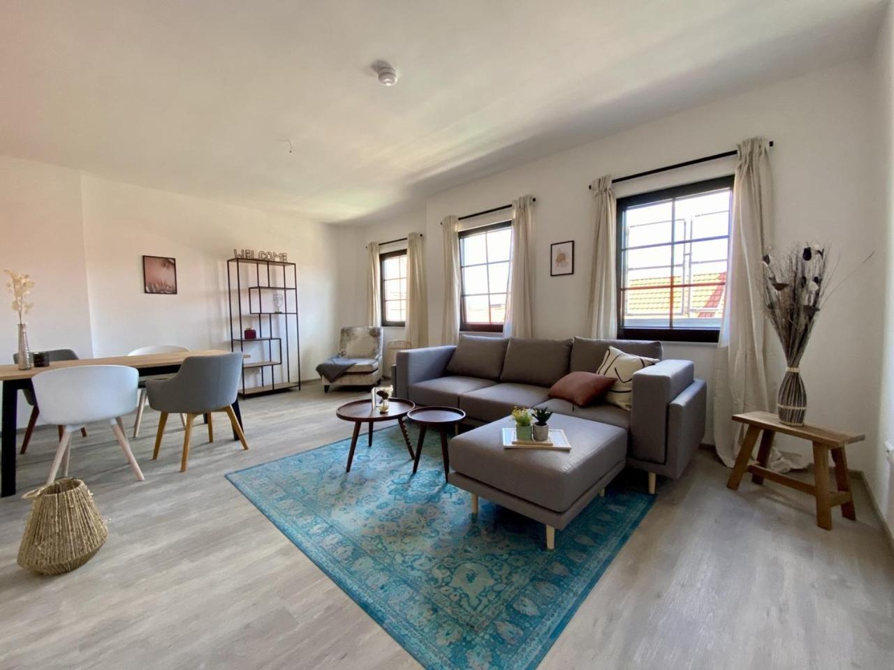 Discovair - Eisenach Karl14 - Vollausgestattete Apartments Mit Netflix In Der Fussgaengerzone 객실 사진