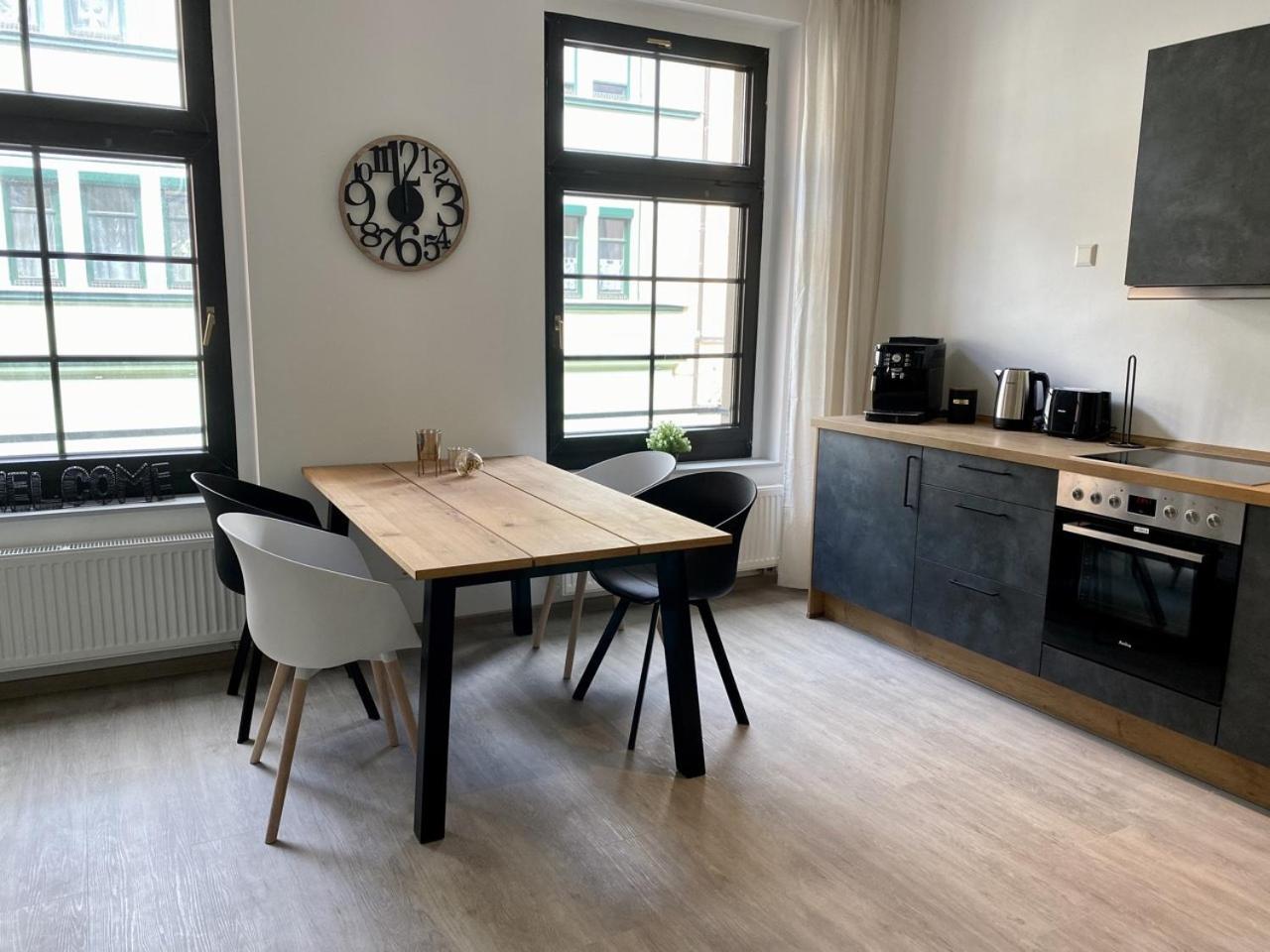 Discovair - Eisenach Karl14 - Vollausgestattete Apartments Mit Netflix In Der Fussgaengerzone 객실 사진