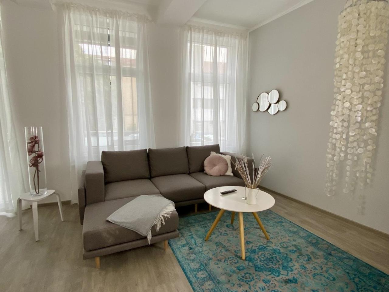 Discovair - Eisenach Karl14 - Vollausgestattete Apartments Mit Netflix In Der Fussgaengerzone 객실 사진