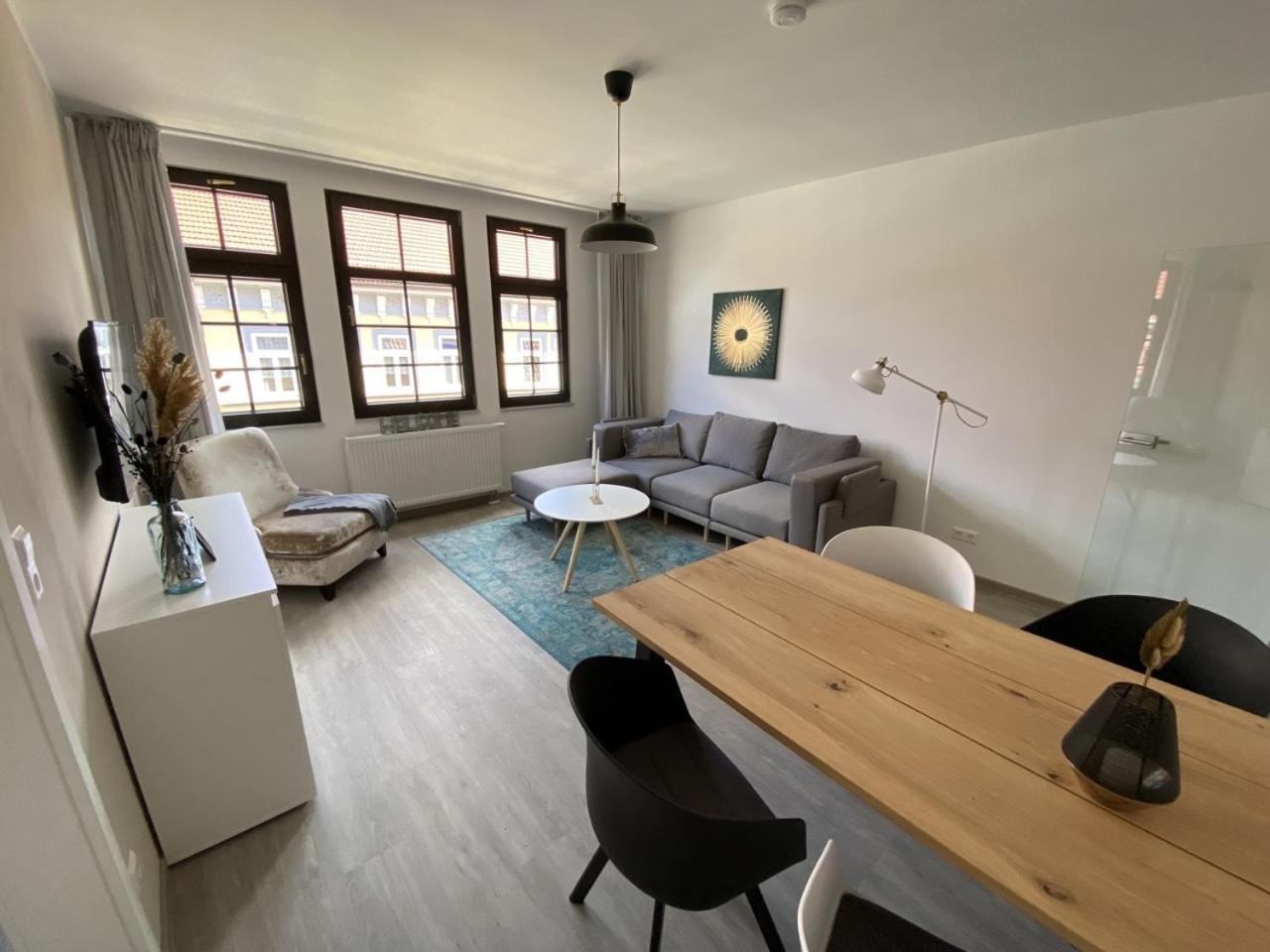 Discovair - Eisenach Karl14 - Vollausgestattete Apartments Mit Netflix In Der Fussgaengerzone 객실 사진