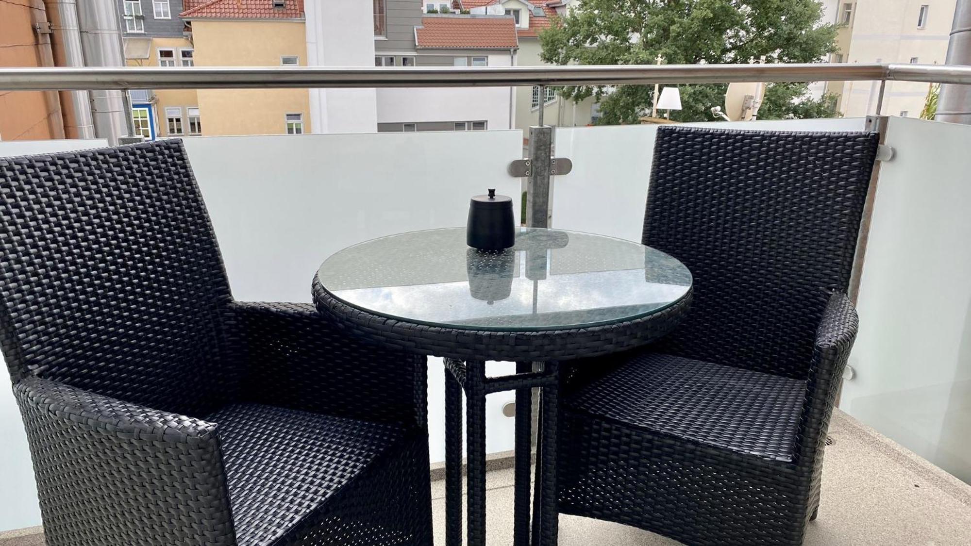 Discovair - Eisenach Karl14 - Vollausgestattete Apartments Mit Netflix In Der Fussgaengerzone 객실 사진