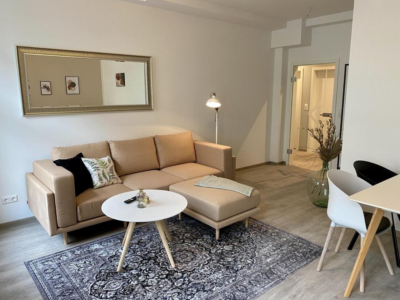 Discovair - Eisenach Karl14 - Vollausgestattete Apartments Mit Netflix In Der Fussgaengerzone 객실 사진
