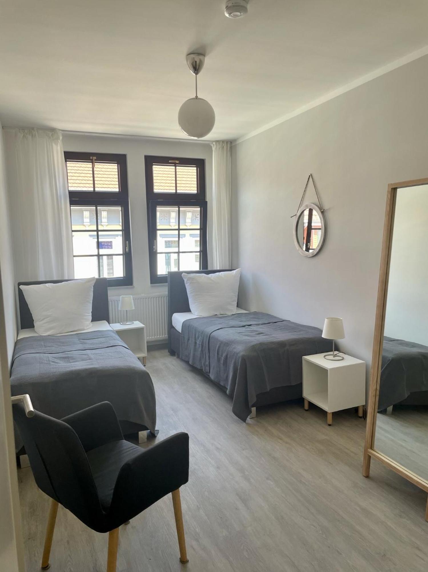 Discovair - Eisenach Karl14 - Vollausgestattete Apartments Mit Netflix In Der Fussgaengerzone 객실 사진