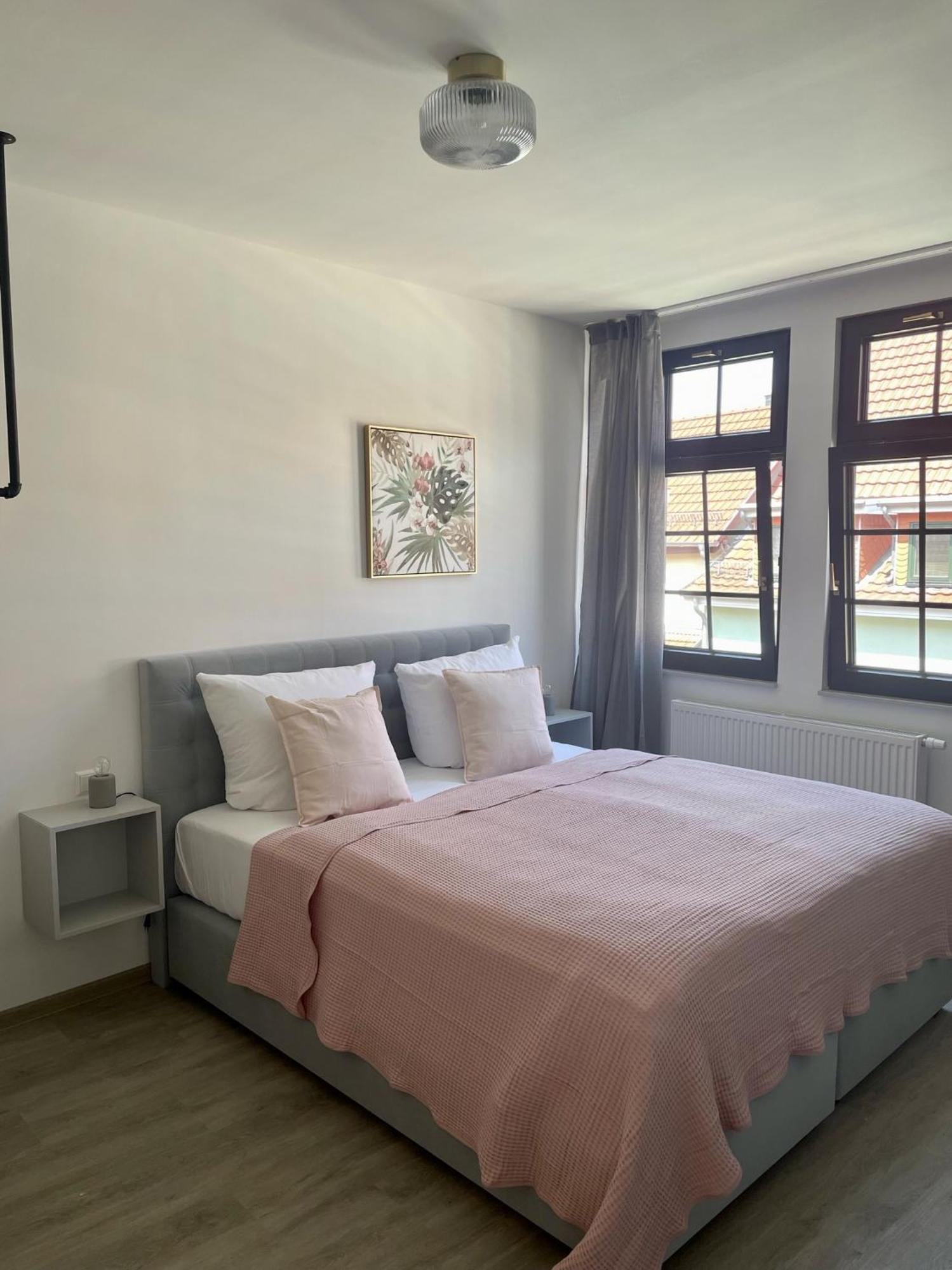 Discovair - Eisenach Karl14 - Vollausgestattete Apartments Mit Netflix In Der Fussgaengerzone 객실 사진